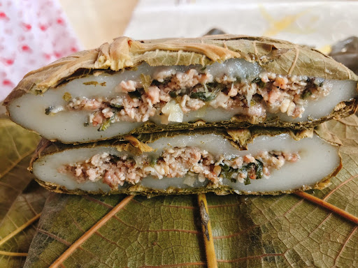bánh nếp nhân trứng kiến