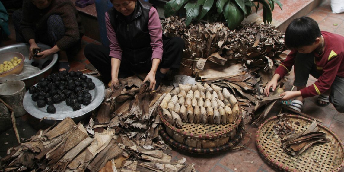 Làng nghề làm bánh gai nổi tiếng nơi đây