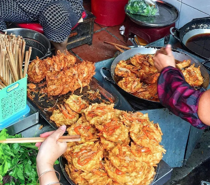 Bánh tôm hồ tây