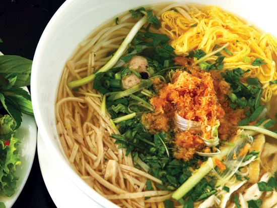 bun thang luon dac san hung yen 01